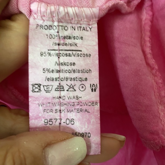Beautiful Italian Made Pink Silk Top - Picture 4 of 4
